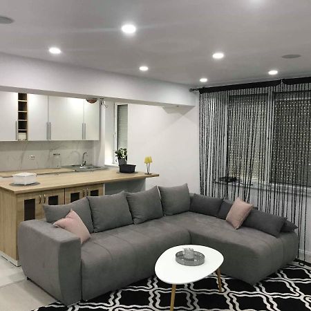 Apart Eric Apartment คาลาฟัท ภายนอก รูปภาพ
